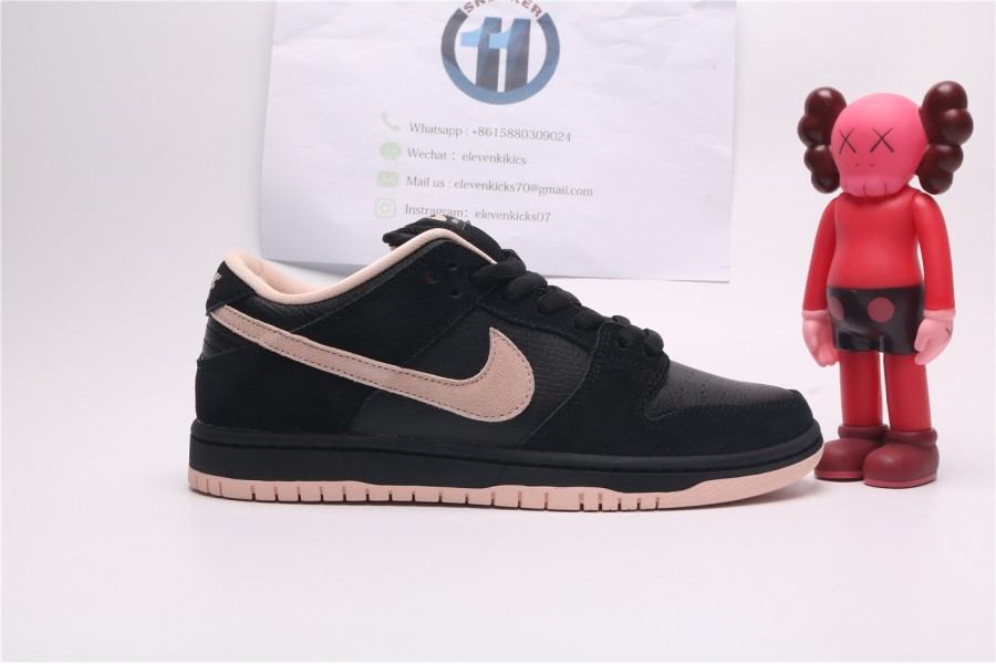 Nike SB Dunk Low Pro Black Gold