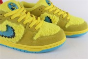 Nike SB Dunk Low Grateful Dead Bears yellow