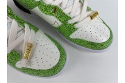 Nike Wmns Dunk Low Disrupt 2 Green Snakeskin White