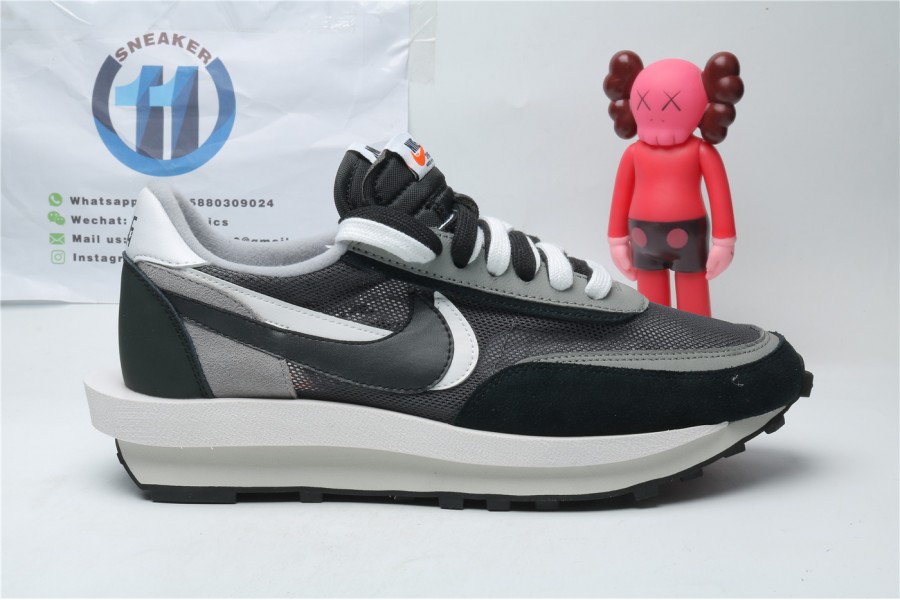 Nike LD Waffle Sacai Dark