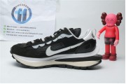 Nike Vaporwaffle sacai Black White