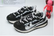 Nike Vaporwaffle sacai Black White