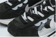 Nike Vaporwaffle sacai Black White