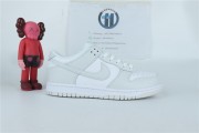 1 x	Nike Dunk Low Photon Dust