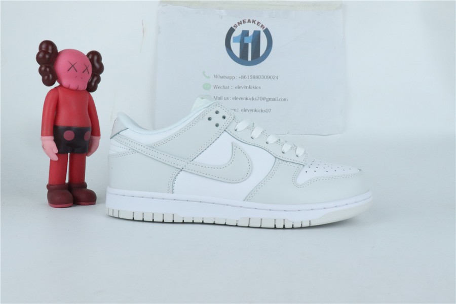 1 x	Nike Dunk Low Photon Dust
