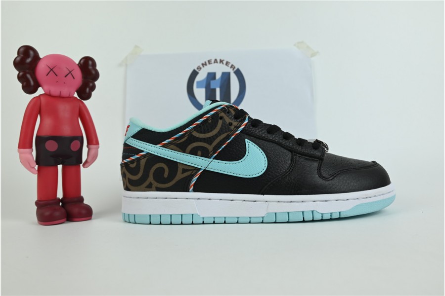 Nike Dunk Low SE Barber Shop Black