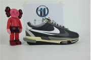 NIKE SACAI