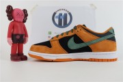 Dunk Low "Ceramic"