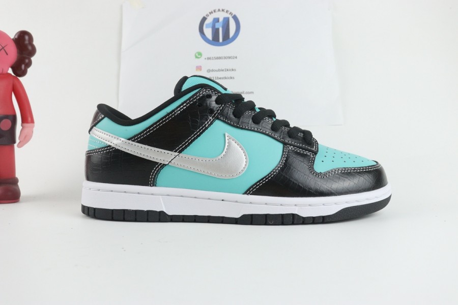 Nike SB Dunk Low Diamond Supply Co. Aqua Blue