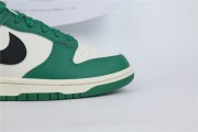 DUNK LOW RETRO SE "Lottery Pack - Green"