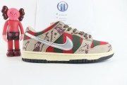 SB Dunk Low x Freddy Krueger