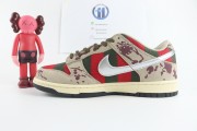SB Dunk Low x Freddy Krueger