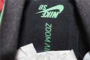 Nike Dunk Low SB Classic Green Black White
