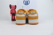 Nike Dunk Low "Kumquat"
