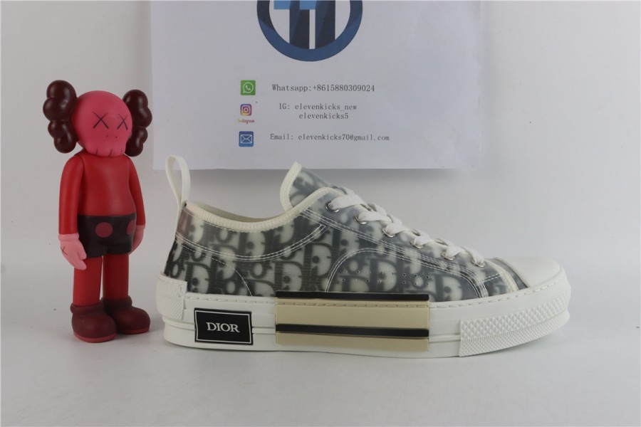 B23 low-top sneaker