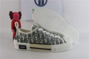 B23 low-top sneaker