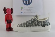 B23 low-top sneaker