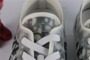 B23 low-top sneaker
