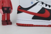 Dunk Low 'White Black Red'