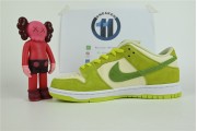 Nike SB Dunk Low "Green Apple