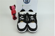 Nike SB Dunk Low Supreme Black